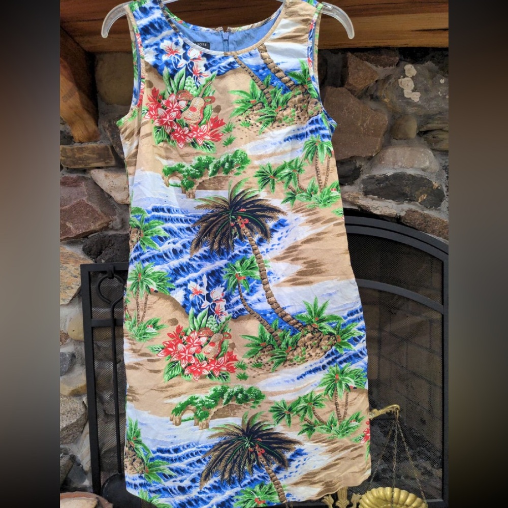 Talbots Tropical Landscape Palm Tree And Florals Print Mini Shift Dress. Size 2P